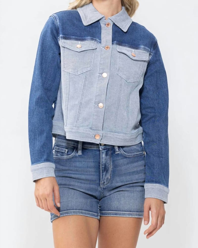 Front of a model wearing a size Large Color Block Denim Jacket in Medium Blue in Medium Blue by Judy Blue. | dia_product_style_image_id:326148